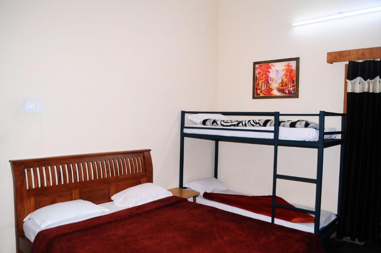 Park Corner Home Stay クーヌール エクステリア 写真