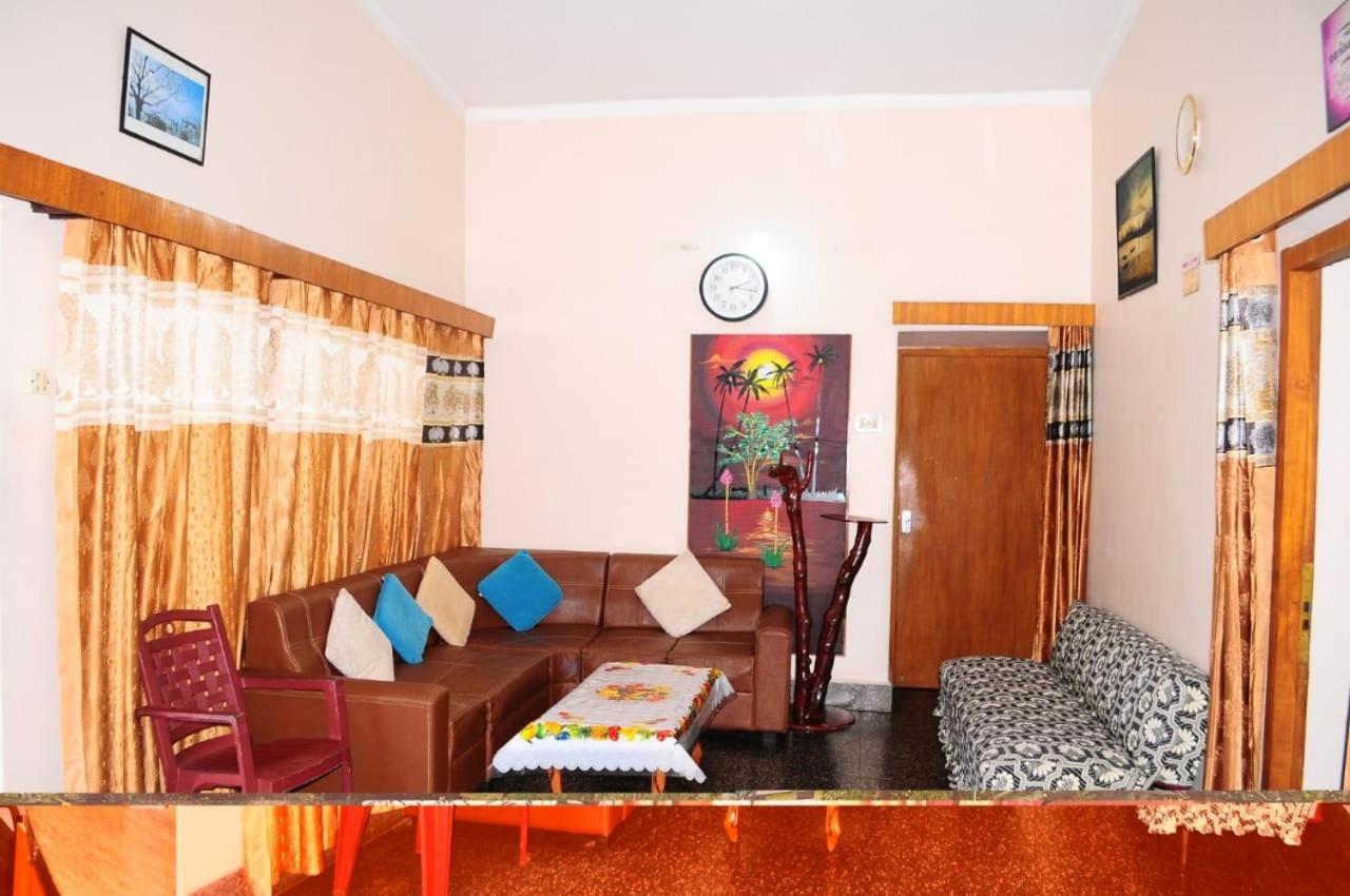 Park Corner Home Stay クーヌール エクステリア 写真